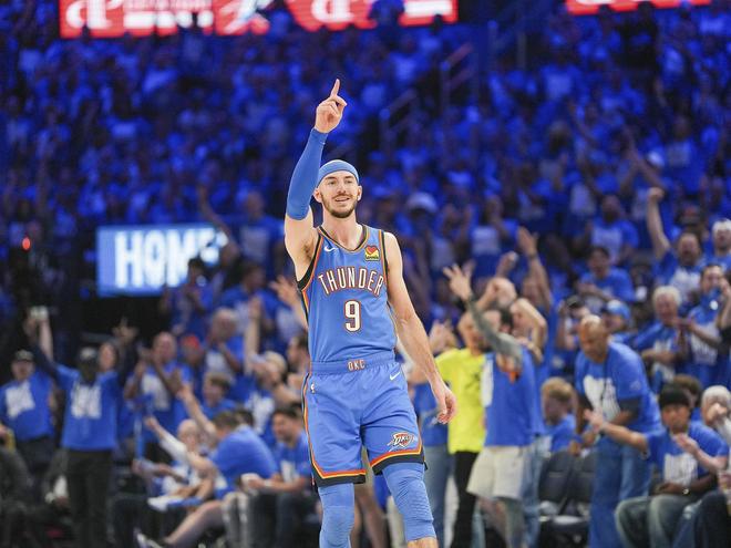 灰熊强势澳大利亚男篮，卡鲁索关键制胜的简单介绍