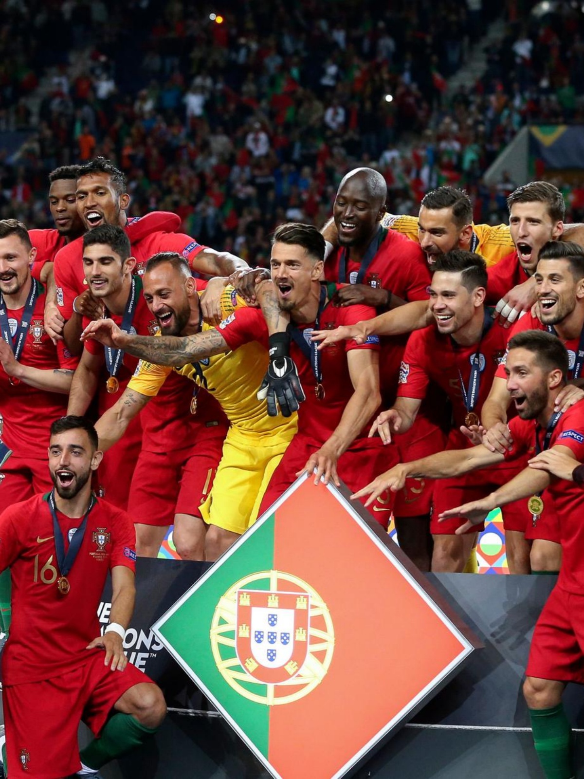 包含北马其顿队备战势如破竹，决心取得胜利的词条