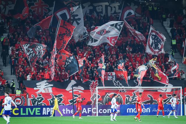 关于申花主场不敌华夏,遭遇连败局面的信息 关于申花主场不敌华夏,遭遇连败局面的信息