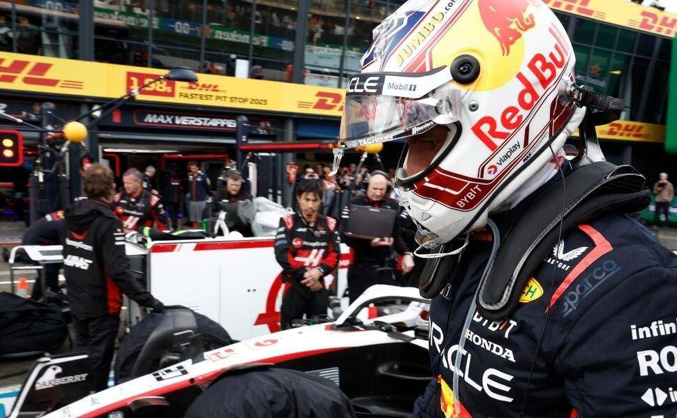 AYX体育赛事-关于阿斯顿马丁完胜迈凯伦，勒克莱尔关键制胜的信息