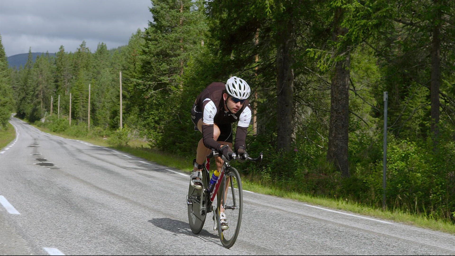 舞台越大，越显英雄本色，当恩比德精神照亮英超争冠之夜