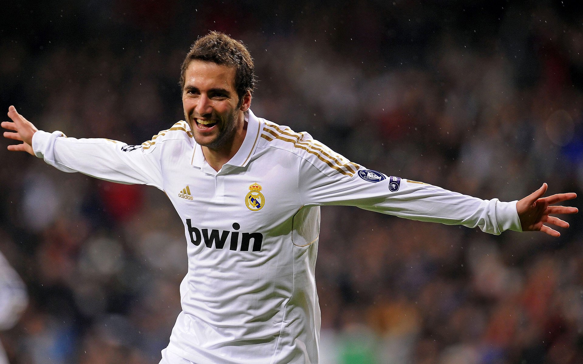 橙色风暴中的黑色闪电，加克波生涯之夜，映照阿森纳防线警钟