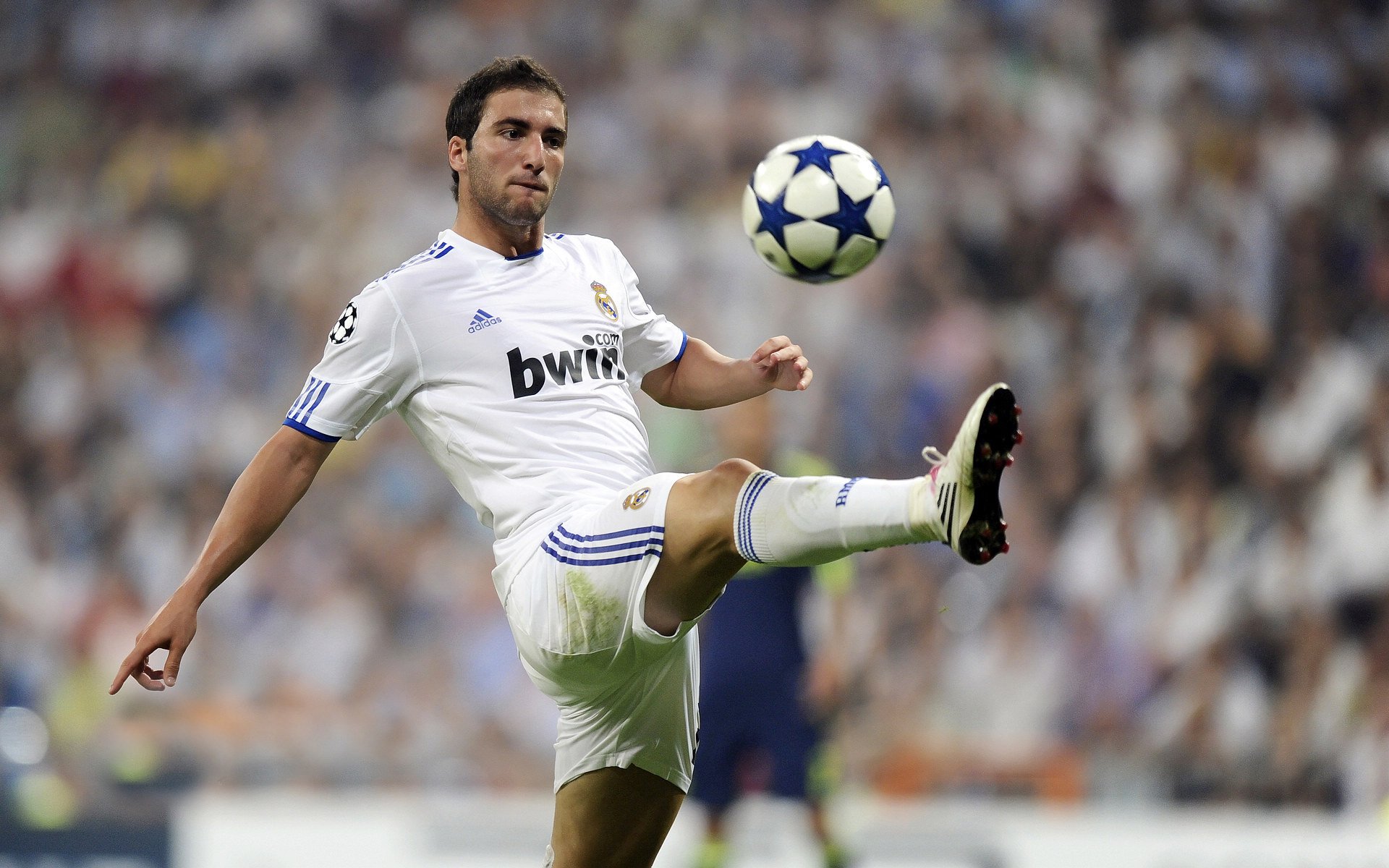 2026世界杯焦点战,新疆队完胜奇才,一场改写亚洲足球格局的胜利